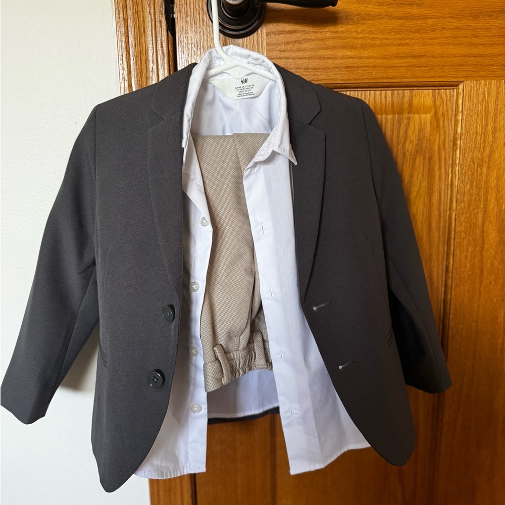Toddler H&M Gray Blazer with White Shirt and khaki Zara pants 3T